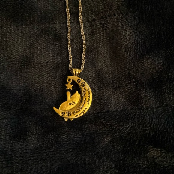 Kitty sitting on the moon kids necklace.   0182 - Picture 3 of 6